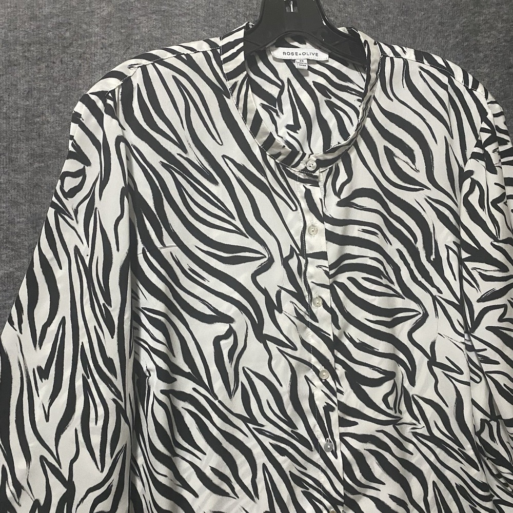 Rose Olive Top Women 2X Black White Zebra Print Button Band‎ Collar Tunic Flowy - Picture 3 of 8